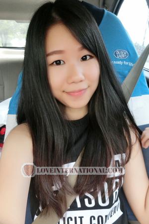 166113 - FengJiao Age: 30 - China