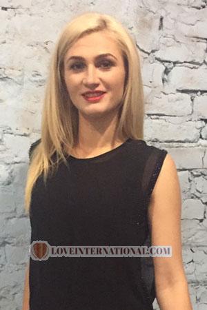 183388 - Oksana Age: 34 - Ukraine