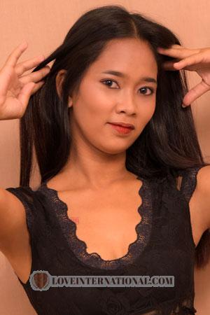 201136 - Crichelle Age: 23 - Philippines