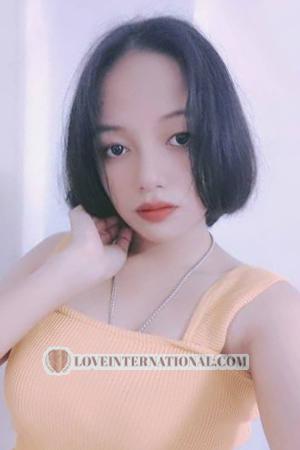 201907 - Kanyarat Age: 23 - Thailand