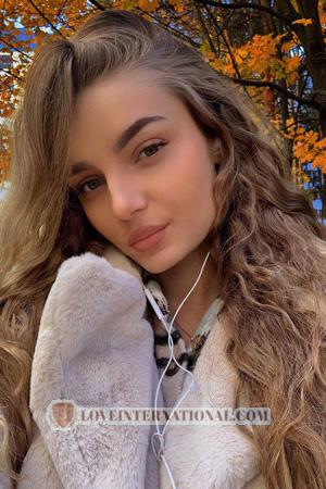 205490 - Yuliya Age: 19 - Belarus