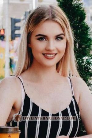 211960 - Alina Age: 22 - Poland