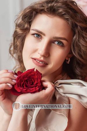 215531 - Olesia Age: 31 - Ukraine