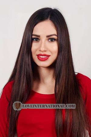 215818 - Nataliia Age: 27 - Ukraine