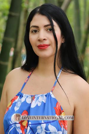 218864 - Carolina Age: 36 - Colombia