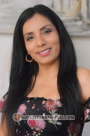 219327 - Linda Age: 40 - Peru