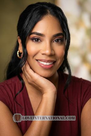 227439 - Paola Age: 33 - Colombia